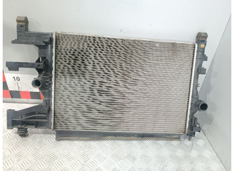 Радиатор (основной) к Opel Astra, 2011г.