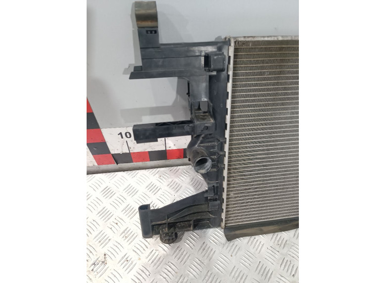 Радиатор (основной) к Opel Astra, 2011г.