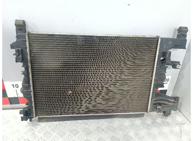 Радиатор (основной) к Opel Astra, 2011г.
