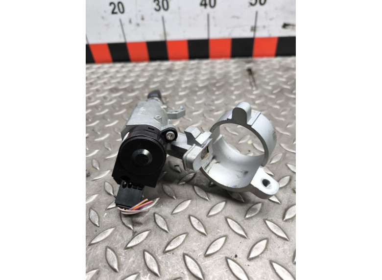 Замок зажигания к Opel Astra, 2011г.