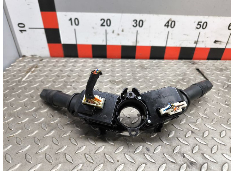 Переключатель подрулевой (стрекоза) к Переключатель подрулевой (стрекоза) к Kia Rio undefined г. Rio