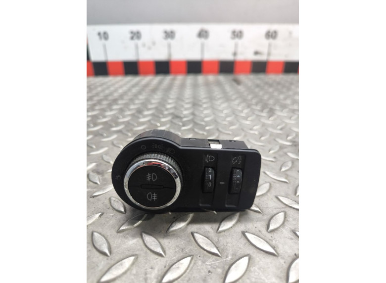 Переключатель света к Opel Astra, 2011г.