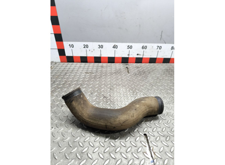 Патрубок интеркулера к Nissan Navara