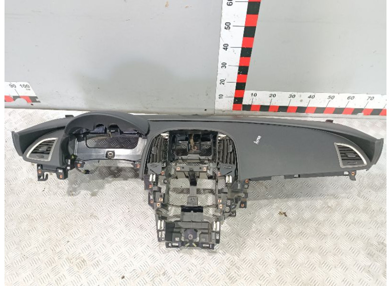 Панель передняя салона (торпедо) к Opel Astra, 2011г.