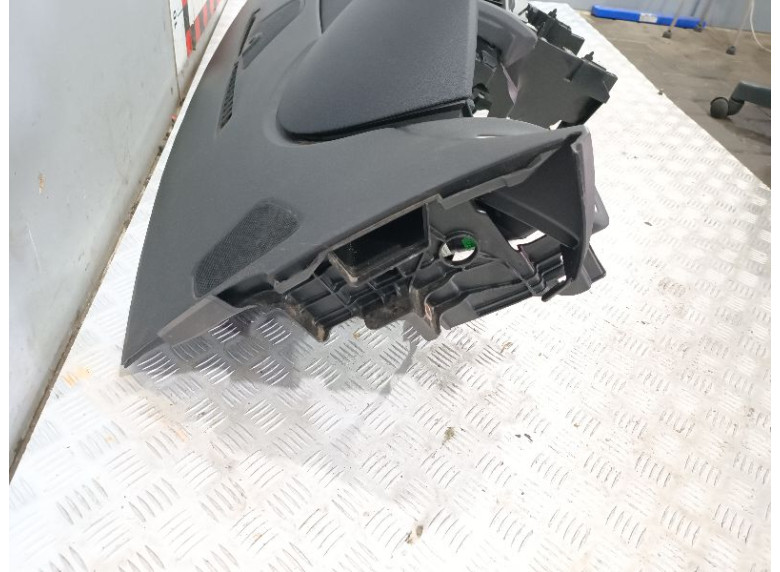 Панель передняя салона (торпедо) к Opel Astra, 2011г.