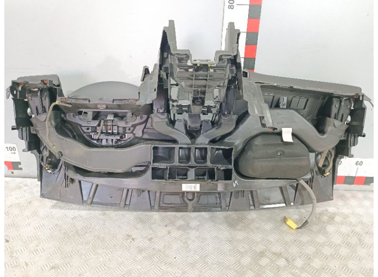 Панель передняя салона (торпедо) к Opel Astra, 2011г.