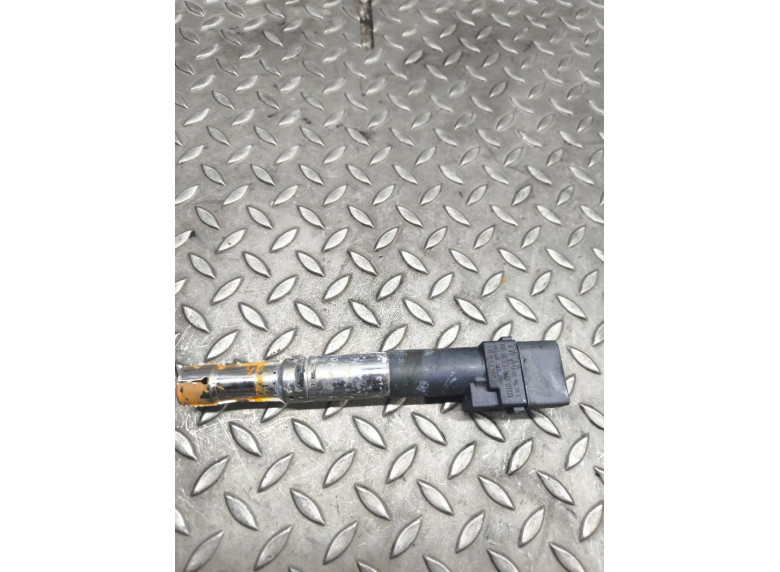 Катушка зажигания к Volkswagen Golf, 2000г.