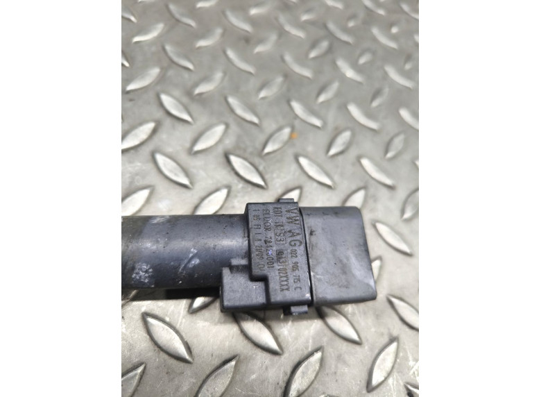 Катушка зажигания к Volkswagen Golf, 2000г.