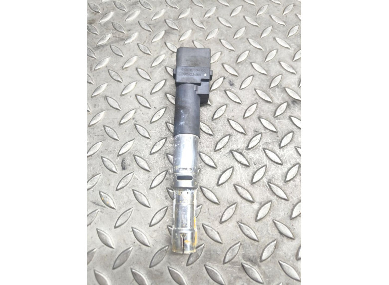 Катушка зажигания к Volkswagen Golf, 2000г.