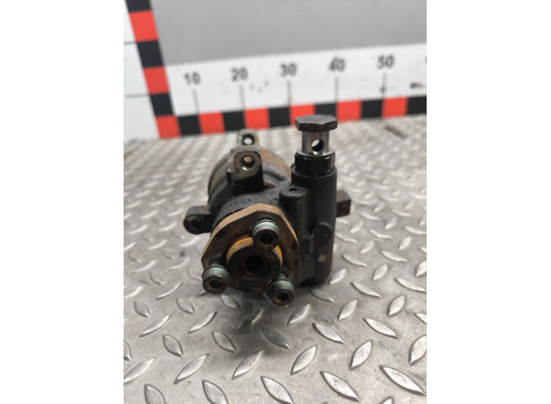 Насос гидроусилителя руля к Volkswagen Golf, 2000г.