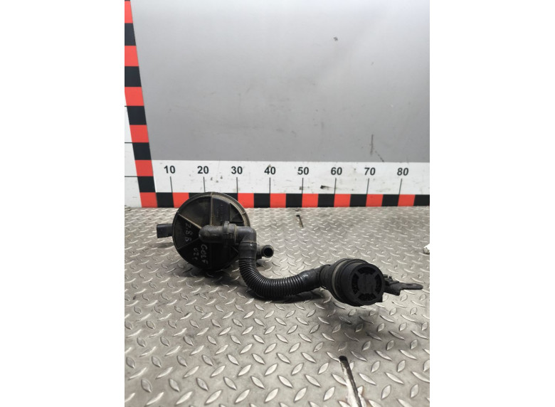 Насос продувки катализатора к Volkswagen Golf, 2000г.