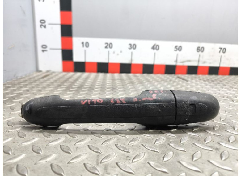 Ручка наружная передняя левая к Mercedes Vito W639, 2005г.