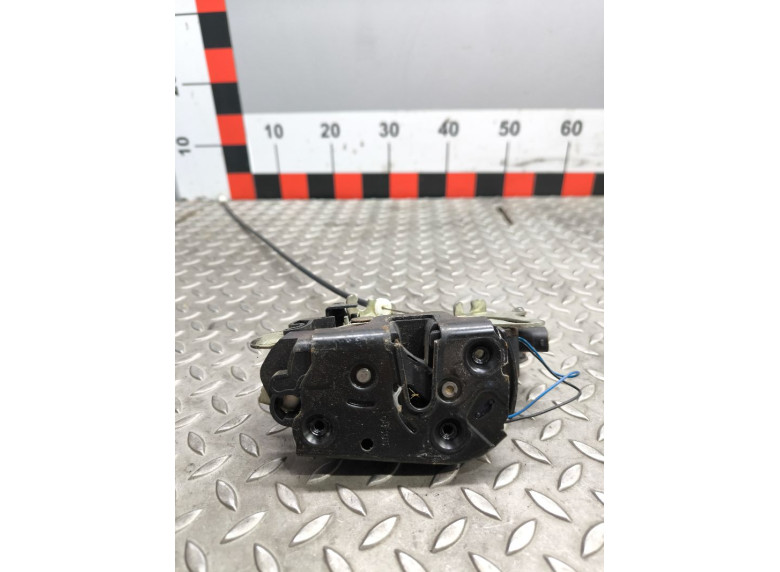 Замок двери передней левой к Mercedes Vito W639, 2005г.