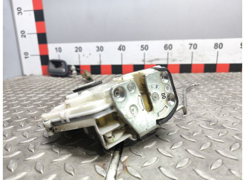 Замок двери передней правой к Honda FR-V, 2006г.
