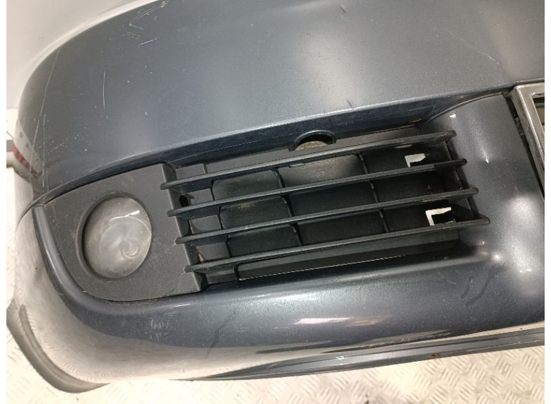 Рамка фары противотуманной правой к Audi A6, 2002г.