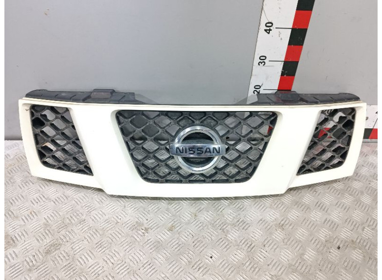 Решетка радиатора к Nissan Navara, 2007г.