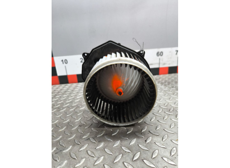 Моторчик печки к Citroen Berlingo, 2010г.