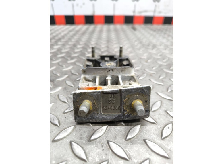 Петля двери задней левой к Fiat Scudo, 2002г.