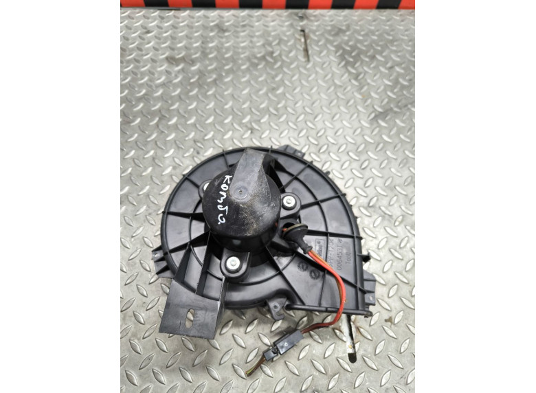 Моторчик печки к Opel Combo, 2004г.