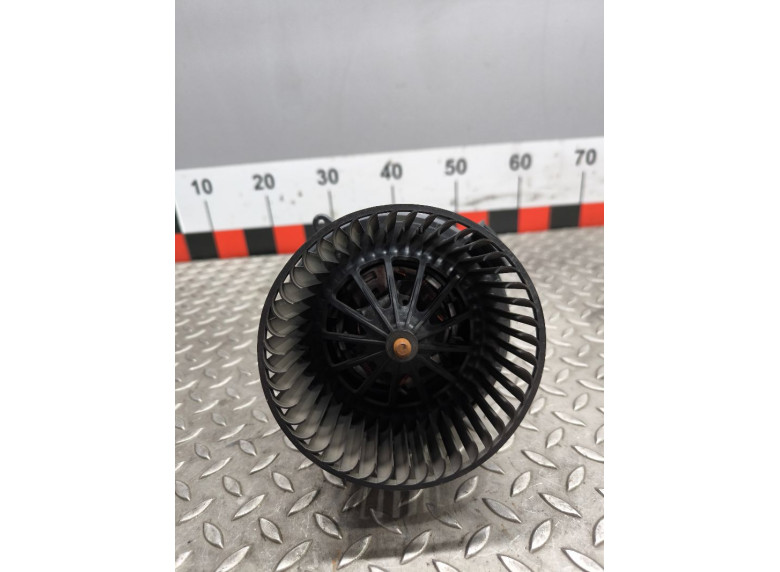 Моторчик печки к Citroen DS3, 2011г.