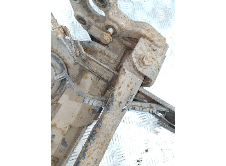 Стабилизатор подвески (поперечной устойчивости) задний к Opel Vivaro, 2004г.