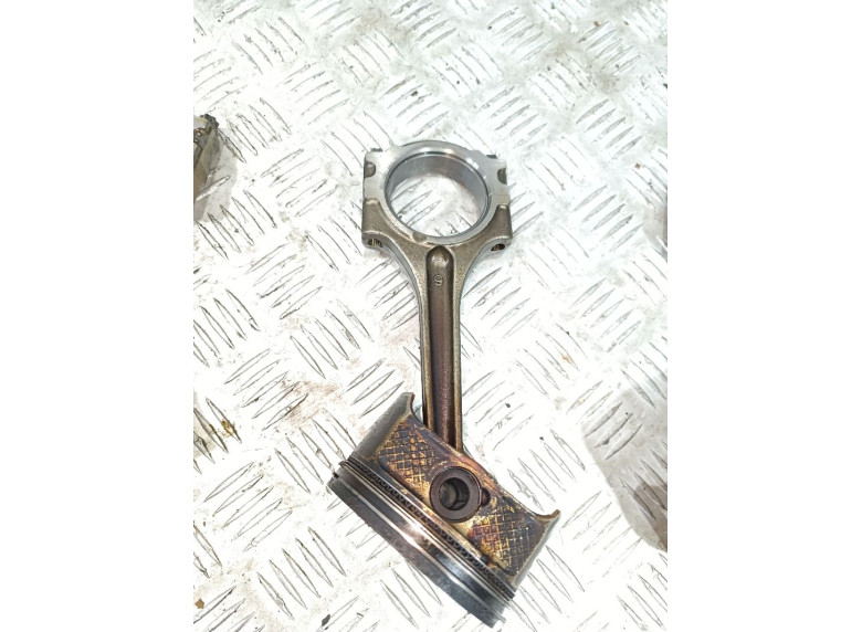 Поршень к Mazda 6, 2009г.