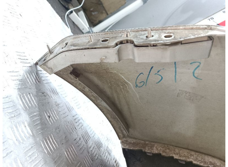 Кронштейн крепления крыла переднего левого к Ford Focus, 2006г.