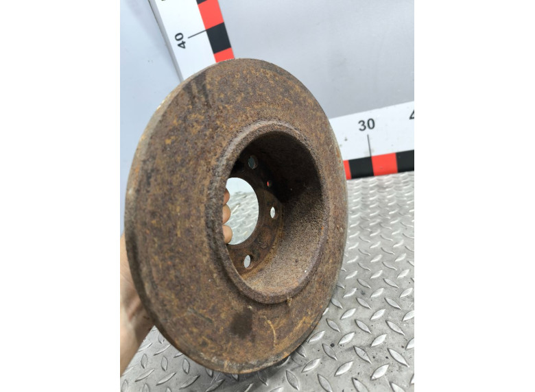 Диск тормозной задний к Iveco Daily, 2004г.