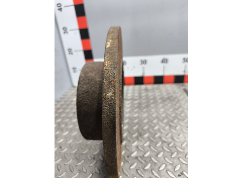 Диск тормозной задний к Iveco Daily, 2004г.