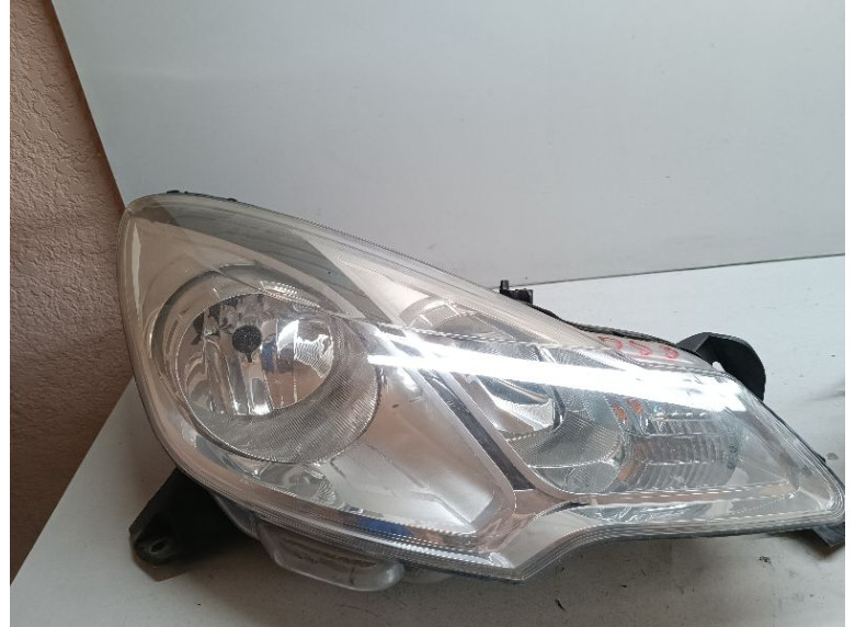 Фара правая к Citroen DS3, 2011г.