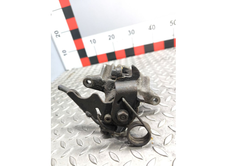 Суппорт задний правый к Volkswagen Passat, 2000г.