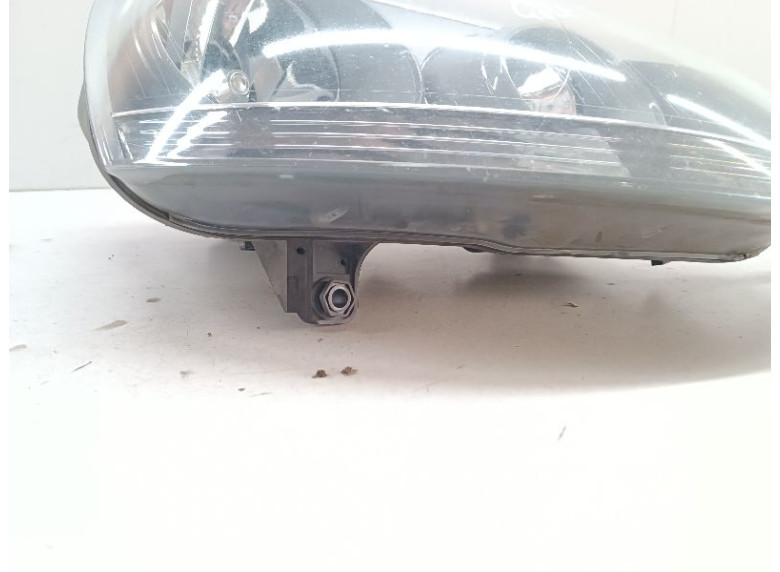 Фара правая к Volkswagen Golf, 2007г.