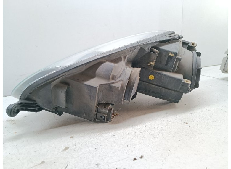 Фара правая к Volkswagen Golf, 2007г.