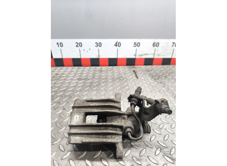 Суппорт задний правый к Volkswagen Golf, 2007г.