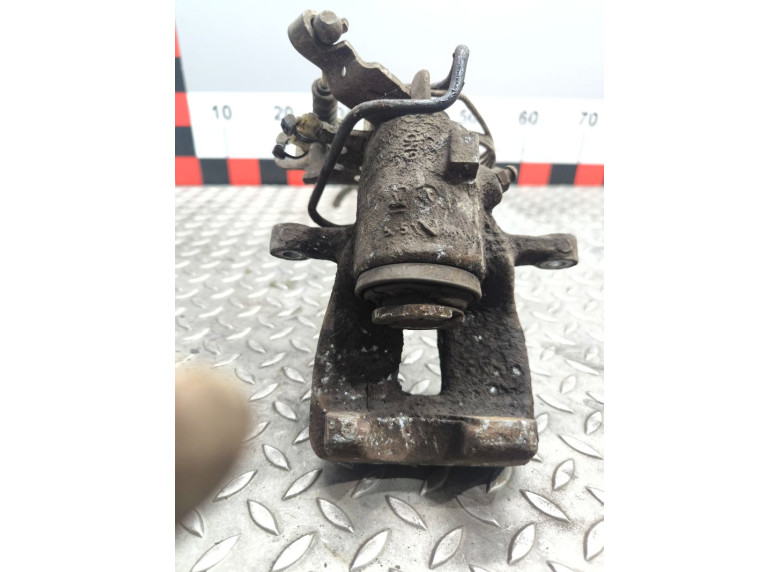 Суппорт задний правый к Volkswagen Caddy, 2006г.