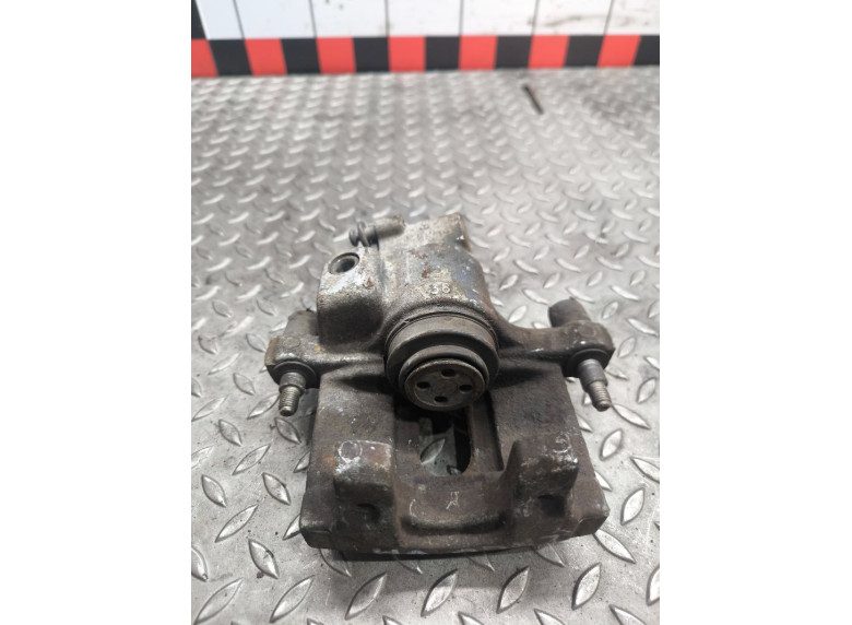 Суппорт задний правый к Renault Espace, 2004г.