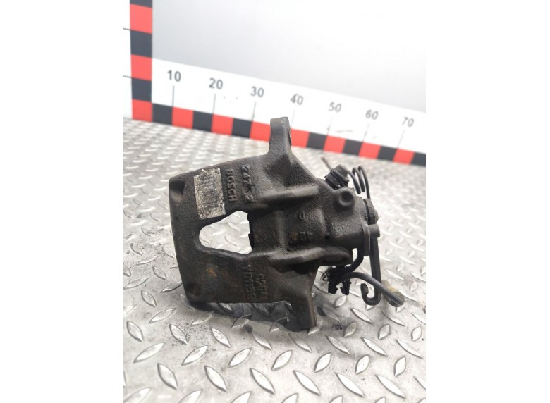 Суппорт задний правый к Renault Master