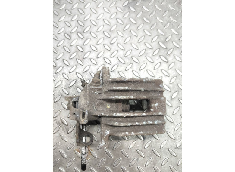 Суппорт задний правый к Volkswagen Golf, 1998г.