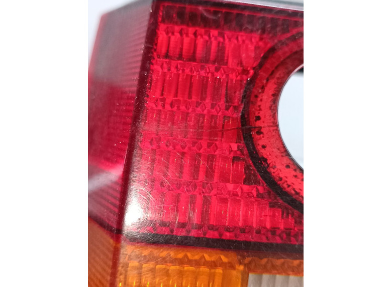 Фонарь крышки багажника правый к Volkswagen Passat, 1994г.