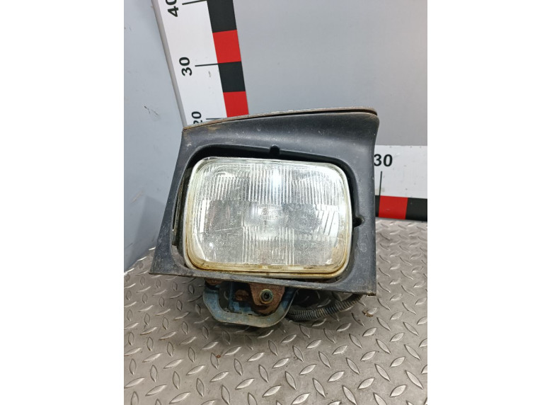 Фара правая к Mazda 323F