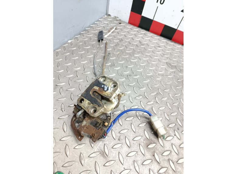 Замок двери передней левой к Замок двери передней левой к Mazda 323F undefined г. 323F