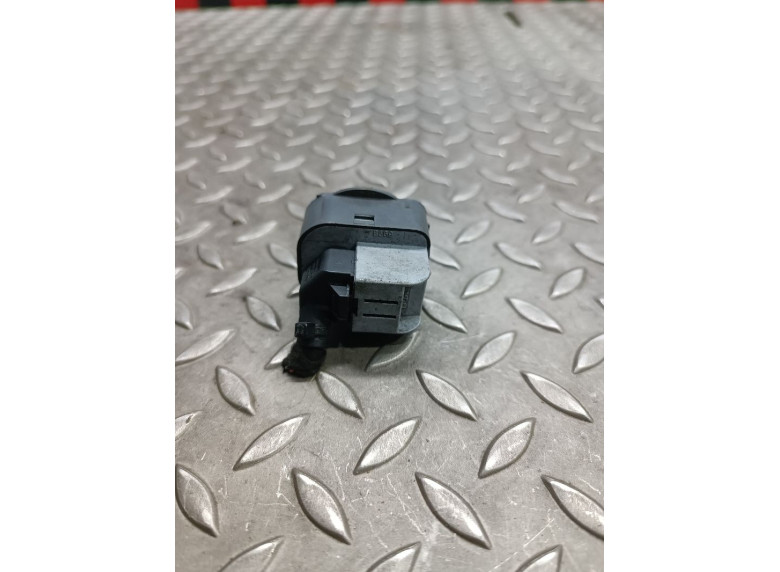 Джойстик регулировки зеркал к Volkswagen Transporter, 2010г.