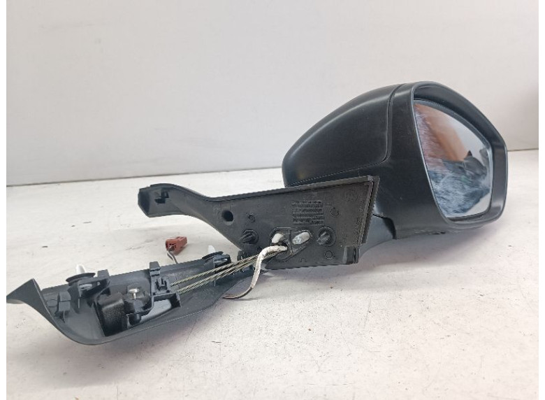 Зеркало наружное правое к Peugeot 208, 2013г.