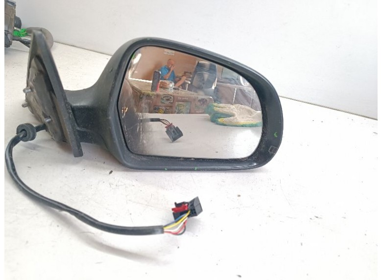 Зеркало наружное правое к Зеркало наружное правое к Audi A5 undefined г. A5