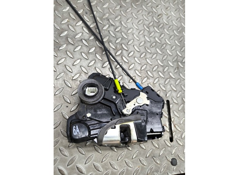 Замок двери передней левой к Замок двери передней левой к Toyota Yaris undefined г. Yaris