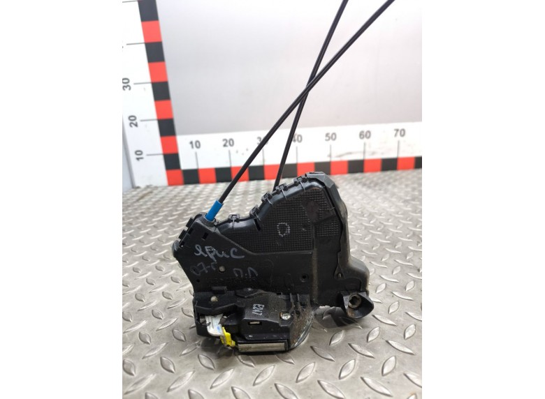 Замок двери передней левой к Замок двери передней левой к Toyota Yaris undefined г. Yaris