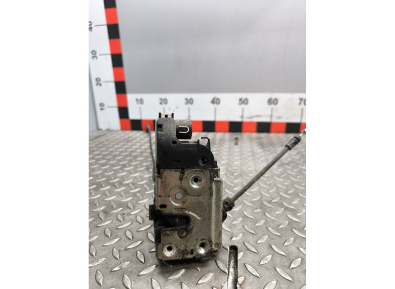 Замок двери передней правой к Renault Espace, 2007г.