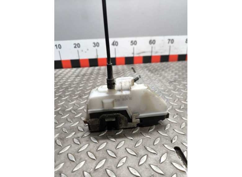 Замок двери передней правой к Renault Espace, 2007г.