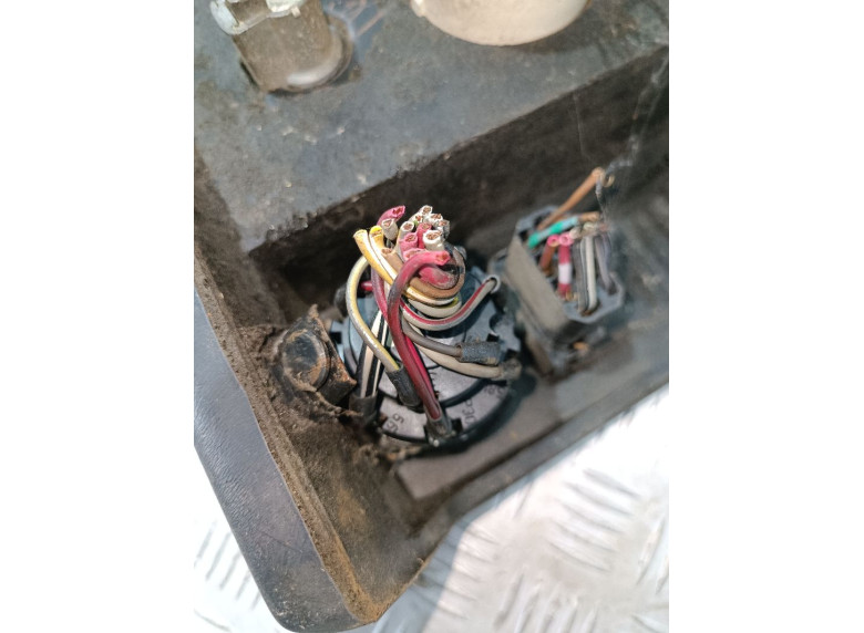 Переключатель света к Mercedes 100, 1990г.