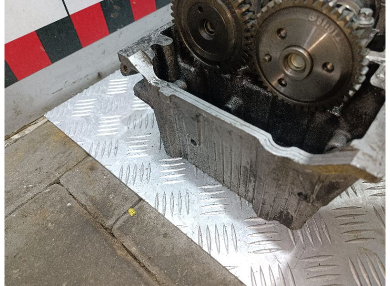 Головка блока цилиндров к Mercedes S W220, 2003г.